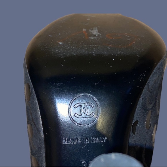Chanel High Heels - Picture 4 of 4